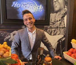 William Vincent directeur ventes et marketing de Hard Rock Café