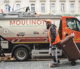 Camion Moulinot traitement des déchets alimentaires