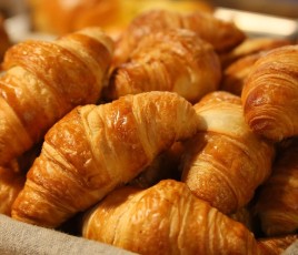 croissantes, snacking, salades et boissons