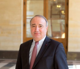 Thierry de La Tour d’Artaise, président du Groupe SEB