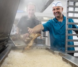 Les cuisiniers de l'Aude se forment à cuisiner de jeunes bovins bio. 