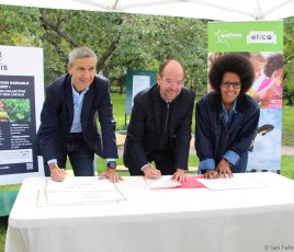 Signature de la ville de Paris avec Welfarm