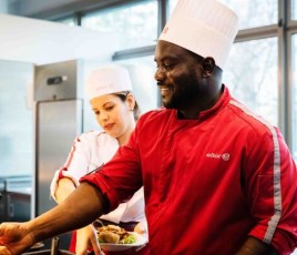 UN SALARIé de la restauration collective elior