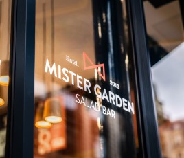 V1 Mister Garden Louvre 