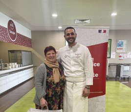 Crous de créteil un chef de cuisine et une personne au crous