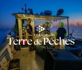 Association terre de pêche image pêcheurs sur un bâteau