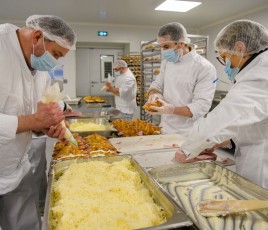 unité de production beaublanc avec cuisiniers 