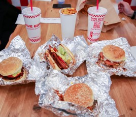 V1 Five Guys Strategie CR DR