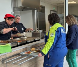 SELF MICHELIN avec clients restaurant entreprise