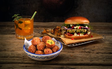 Pickle & Cheese Bites by SALOMON FoodWorld