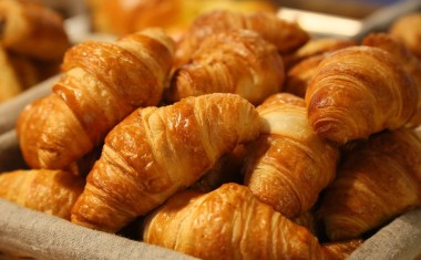 croissantes, snacking, salades et boissons