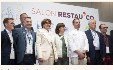 Annie Genevard et l'équipe du salon restau'co