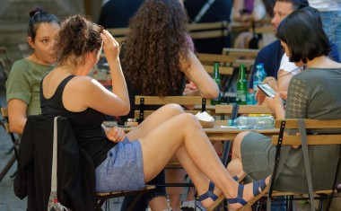 PIXABAY TERRASSE de restaurant GEN Z.jpg
