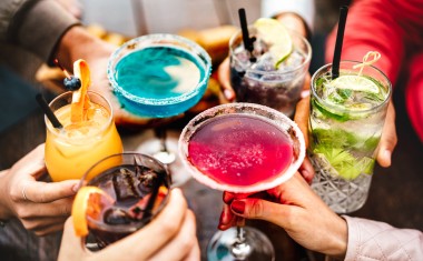 colorful-cocktails - fourni par CIRCANA CR 2021 View Apart Shutterstock