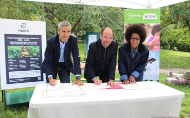Signature de la ville de Paris avec Welfarm