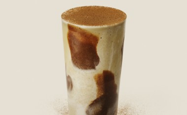 5 B OATLY_LOOKBOOK_AW25_CINNAMON_ROLL_SMOOTHIE_MORTENBENTZON_1245