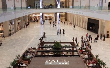 PAUL LE CAFE BAGDAD.jpg