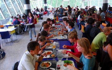 Resto U avec étudiants 