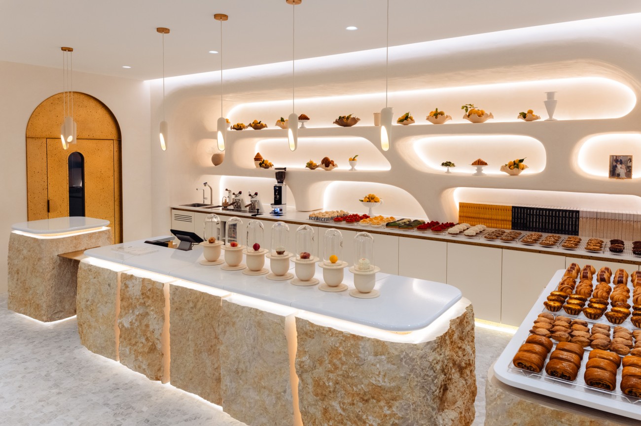 Boutique Cedric Grolet Monte-Carlo Calvin COURJON 