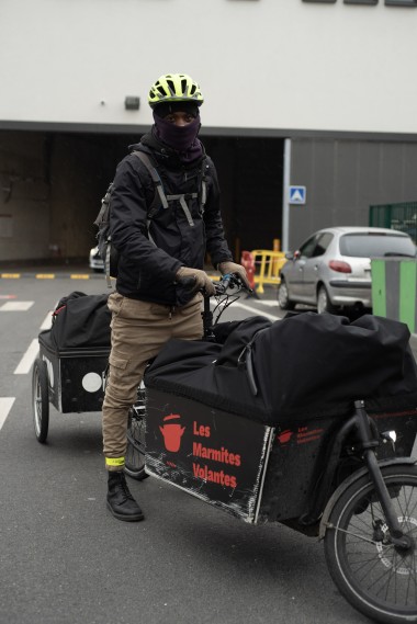 Livraison repas à vélo cargo electrique