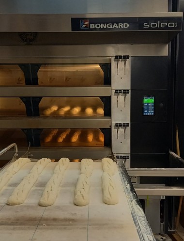 Boulangerie : Louise prend la clé des Champs