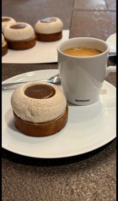 Nespresso Amaretti Decaffeinato et tarte Aurelien Cohen