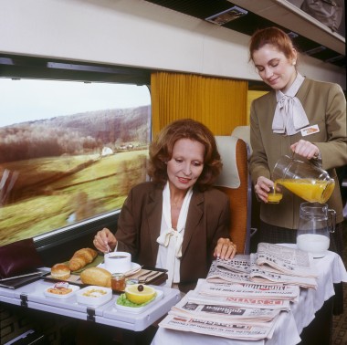1re classe - TGV Sud-Est - 1984 ©Bruno Vignal.jpg