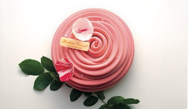 La "Fleur rose Framboise-litchi" imaginée par Frédéric Cassel