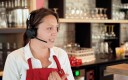 Emmy, serveuse chez Henriette à Beaucouzé (Maine-et-Loire)