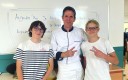 Un chef cuisinier Pierre-Yves Rommelaere et deux élèves du collège Joseph Anglade dans l'Aude.