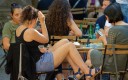 PIXABAY TERRASSE de restaurant GEN Z.jpg